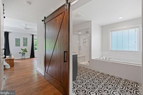 80 Robert Rd, Princeton NJ  08540-5333 exterior