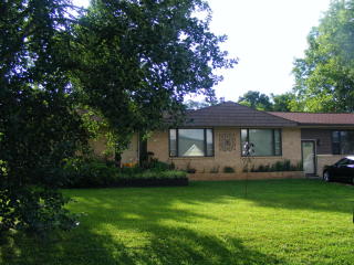 73 Case Ave, Trenton, GA 30752-2513