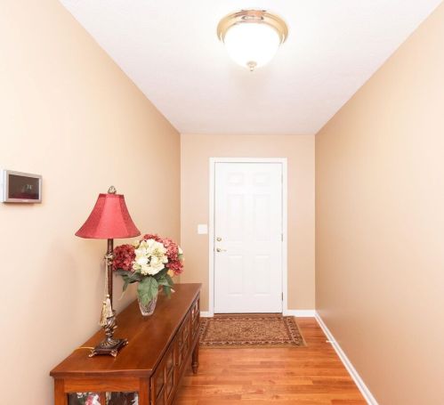 367 Camp Dr, Carrollton, GA 30117-8839