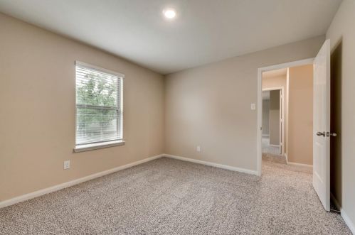 349 Lowery Oaks Trl, Fort Worth TX  76120-1722 exterior