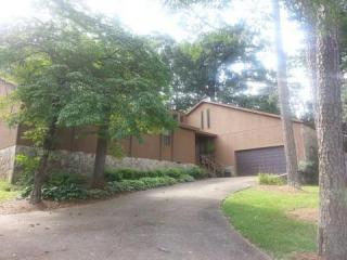 6110 Bayshore Dr, Harrison, TN 37341-9584