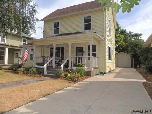 523 Water St, Silverton, OR 97381-2138