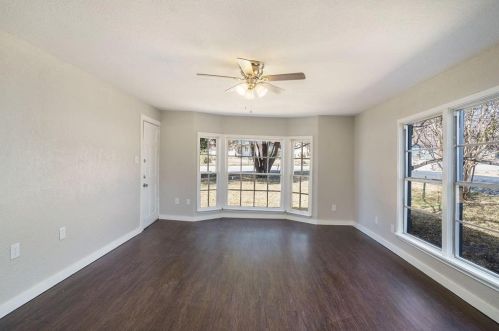 1213 Meadow Park Dr, Fort Worth TX  76108-3125 exterior