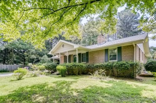 4106 Burns Rd, Lilburn, GA 30047-2706