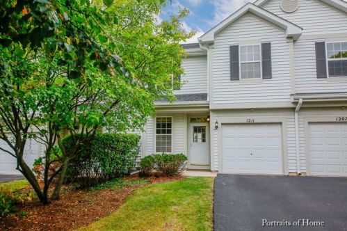 1211 Denver Ct, Naperville, IL 60540-0904