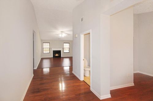 3952 Alexandra Oak Ct, Suwanee, GA 30024-6552