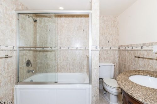 10 Mountainside Dr, Dover NJ  07869-2217 exterior