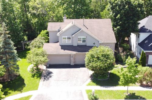 7272 Presidential Dr, Gurnee IL  60031-5302 exterior