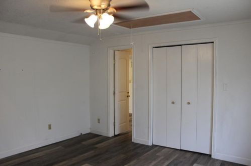 706 Blackwell St, Morgans Point TX  77571-5827 exterior