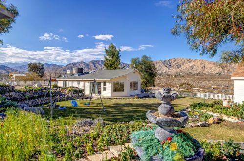 51889 Canyon Rd, Morongo Valley, CA 92256-9561