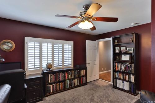 2019 Chilton Dr, Glendale CA  91201-1169 exterior