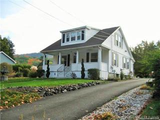 1547 Colony Rd, Meriden, CT 06450-1980