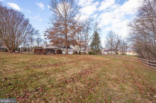 874 Pheasant Hill Rd, Summit Point WV  25446-3634 exterior