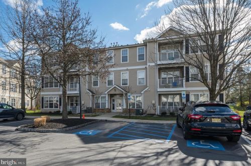 31 Kyle Way, Trenton NJ 08628-2525 exterior