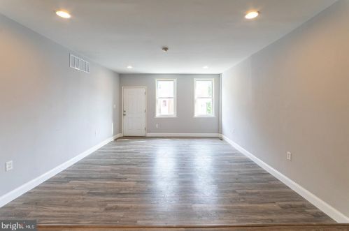 228 Hermitage St, Philadelphia PA  19127-1014 exterior