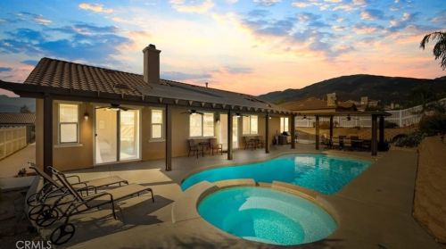 6469 Caleb Ln, San Bernardino, CA 92407-1947