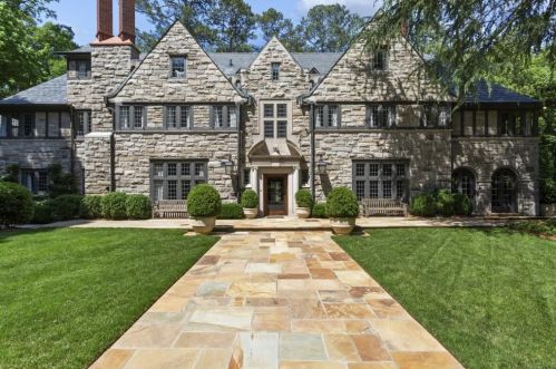 3015 Andrews Dr, Atlanta GA  30305-2001 exterior