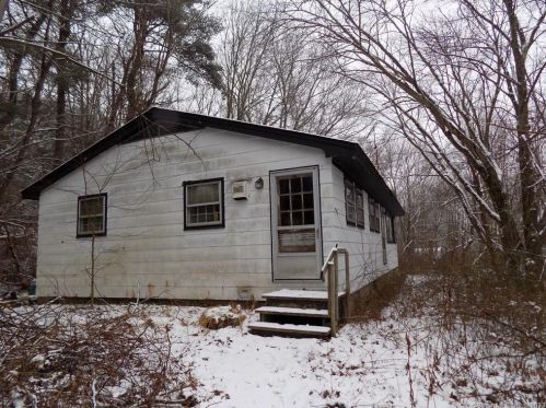 85 Straits Turnpike Ln, Morris, CT 06763-1502