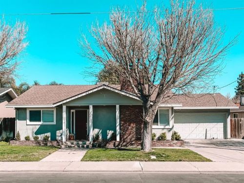 1614 Springwood Dr, Modesto, CA 95350-3821