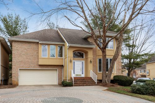 224 Stone Harbor Ct, Holmdel Village, NJ 07733-2526
