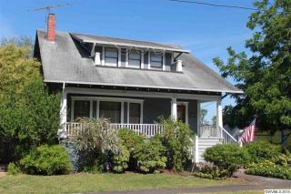 713 Oak St, Brownsville OR  97327-2112 exterior