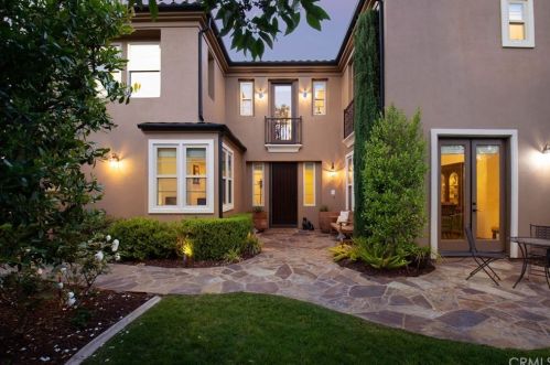 25 Valley Ter, Irvine, CA 92603-0206