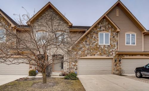 2644 Chelsey St, Buffalo Grove, IL 60089-4602