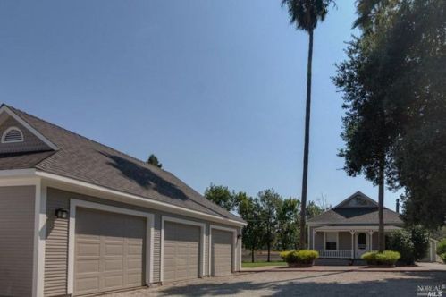 1924 Gravenstein Hwy, Sebastopol, CA 95472-4843