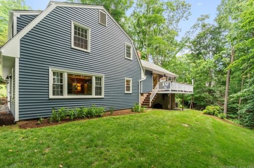 69 Tall Timbers Rd, Glastonbury, CT 06033-3341