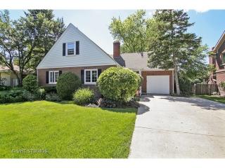 850 Kenton Rd, Bannockburn, IL 60015-3351