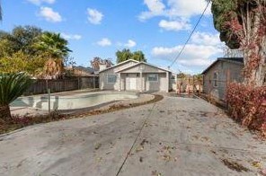 2347 Hatch Rd, Modesto, CA 95351-4815