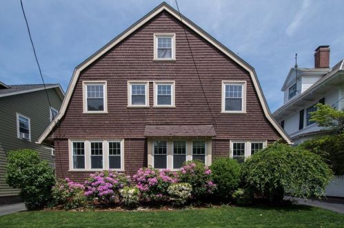 132 Everett Ave, Providence, RI 02906-4652