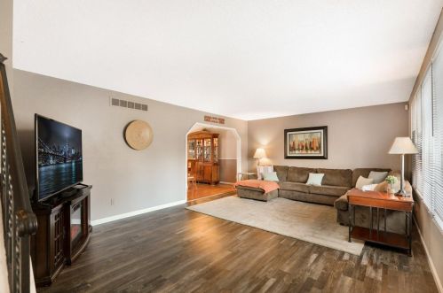 5490 Carlson Rd, Saint Paul MN  55126-1215 exterior