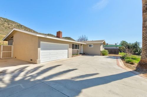 11149 Arlington Ave, Riverside, CA 92505-2148