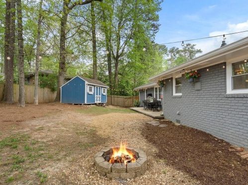 2140 Medfield Trl, Atlanta GA  30345-3010 exterior