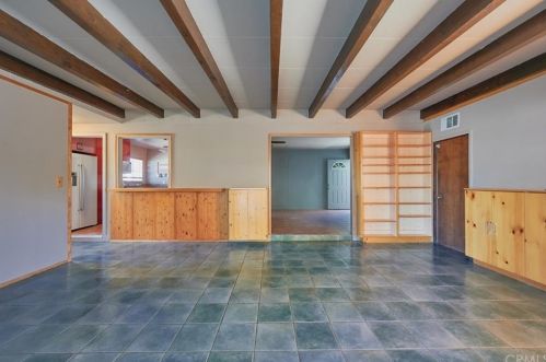 3440 Mono Dr, Riverside CA  92506-2118 exterior