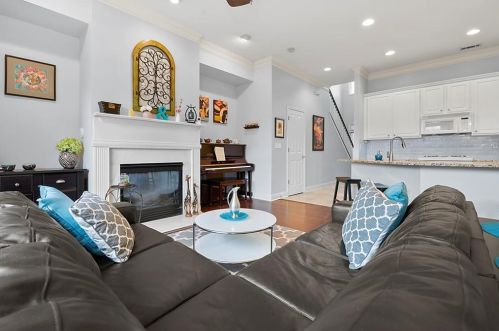 3433 Henderson Reserve, Atlanta GA  30341-6056 exterior