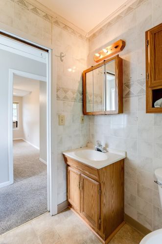 1458 Almond Ave, Saint Paul MN  55108-2536 exterior