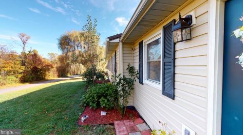 3332 Mountain Rd, Wardensville WV 26851-8279 exterior