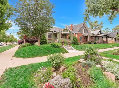 3203 Vine St, Denver, CO 80205-4136