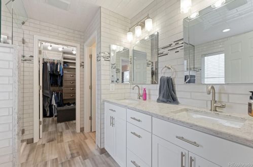 26201 Davies Dr, Denver CO 80016-6103 exterior