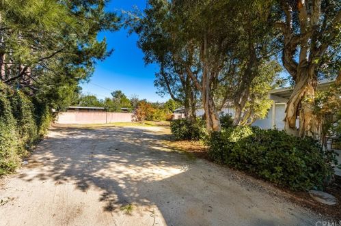 1191 Skyline Dr, Santa Ana CA 92705-3217 exterior