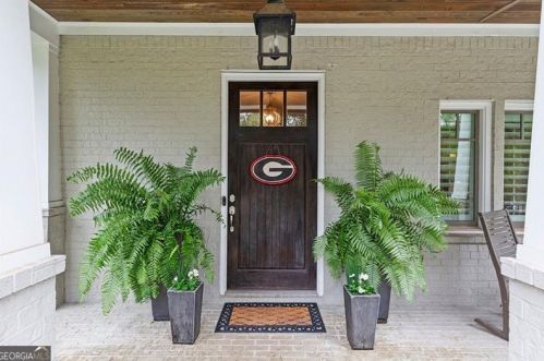 2908 Mabry Rd, Atlanta GA  30319-2683 exterior