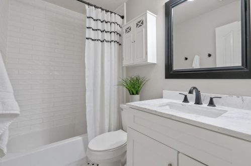 130 Evangeline Oaks Cir, Conroe TX  77384-5010 exterior