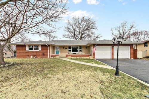 633 Meadow Ln, Sollitt, IL 60401-6612