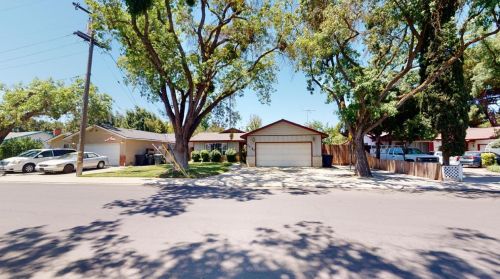 1137 Lavender Ln, Modesto, CA 95355-3730