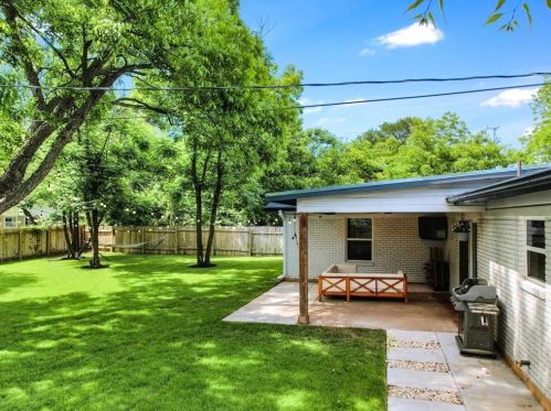 5707 Fairlane Dr, Austin TX  78757-4412 exterior