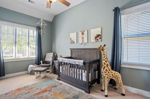 2507 Brookline Cir, Atlanta GA  30319-3690 exterior
