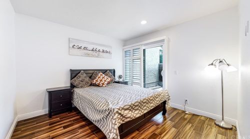 5255 Thorn Tree Ln, Irvine CA  92612-2346 exterior