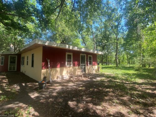 22737 Amazon St, Stacy, MN 55079-9353